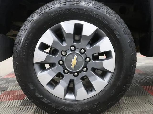 2021 Chevrolet Silverado 2500HD 4WD Double Cab Standard Bed Custom