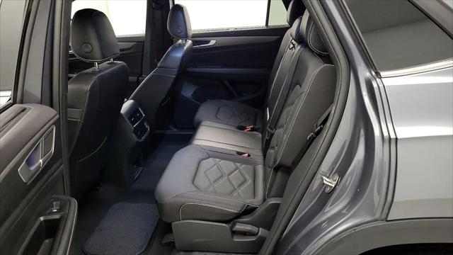 2024 Volkswagen Atlas Cross Sport 2.0T SE w/Technology