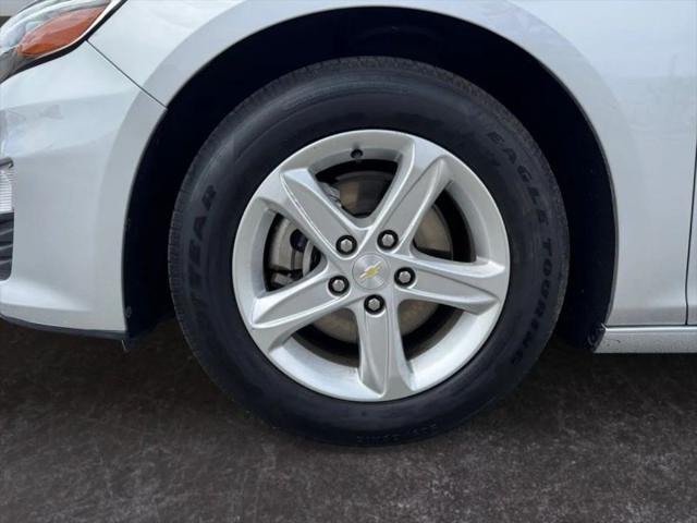 2021 Chevrolet Malibu FWD 1FL