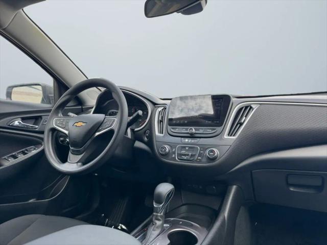 2021 Chevrolet Malibu FWD 1FL
