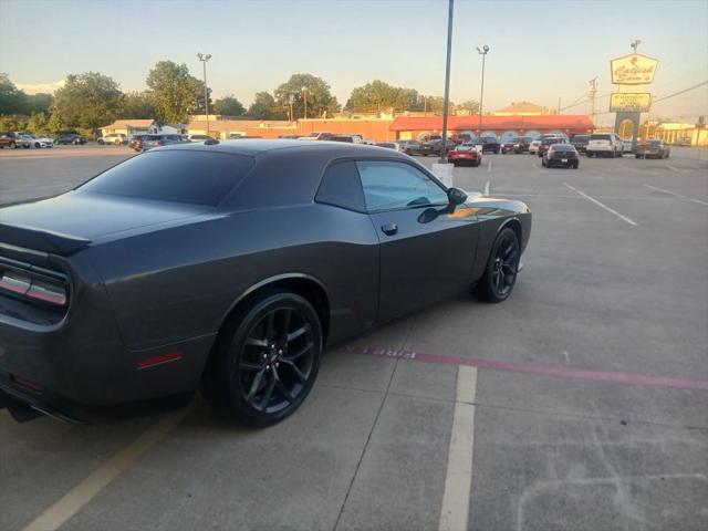 2021 Dodge Challenger SXT