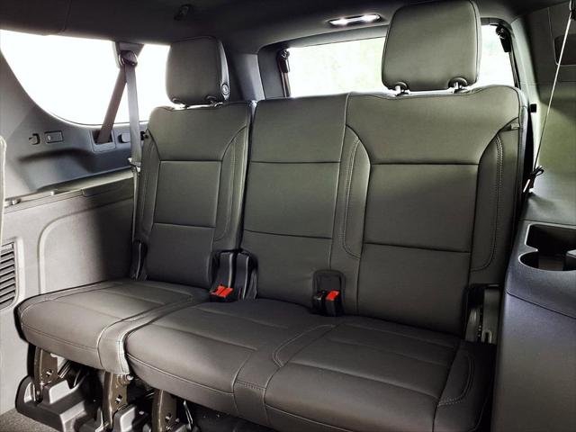 2026 Chevrolet Suburban LT, RWD
