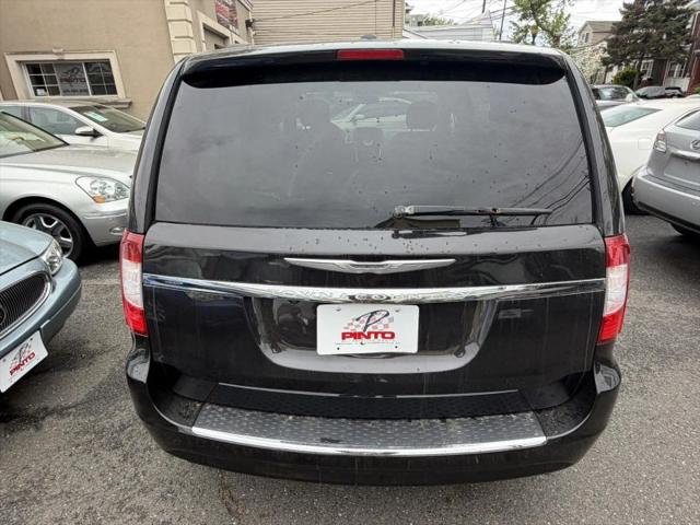 2015 Chrysler Town & Country Touring