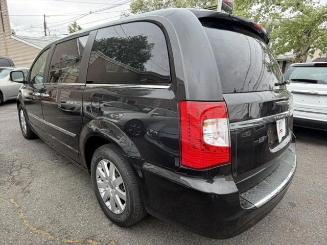 2015 Chrysler Town & Country Touring