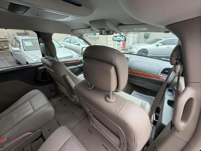 2015 Chrysler Town & Country Touring
