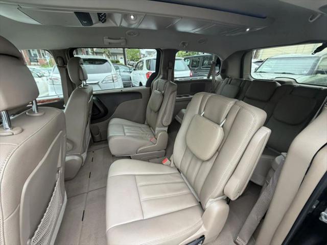 2015 Chrysler Town & Country Touring