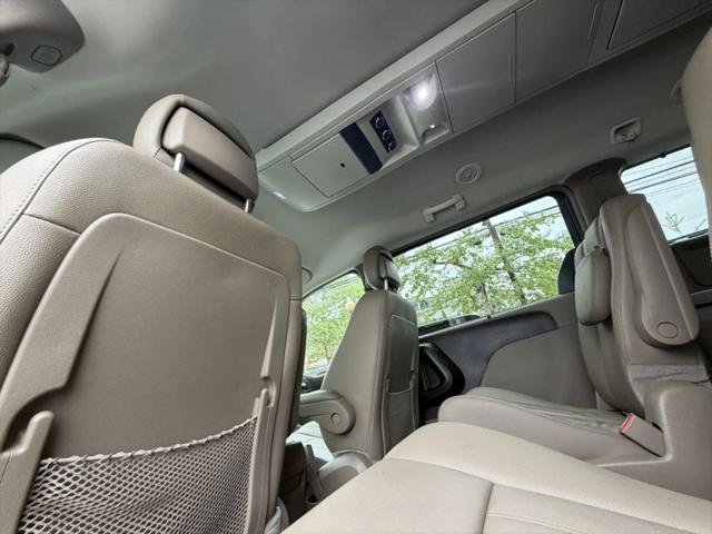 2015 Chrysler Town & Country Touring