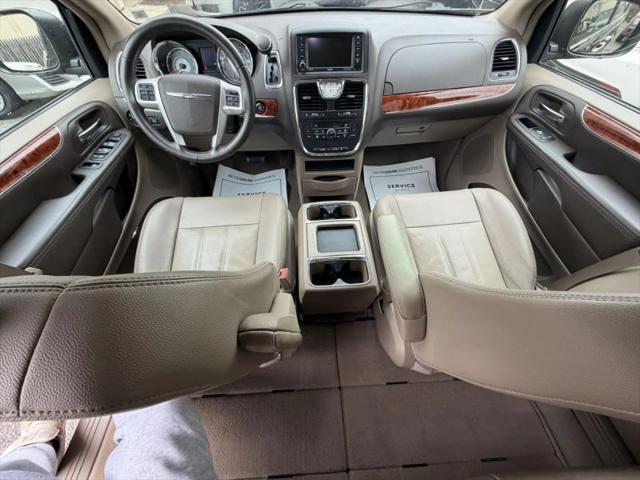 2015 Chrysler Town & Country Touring