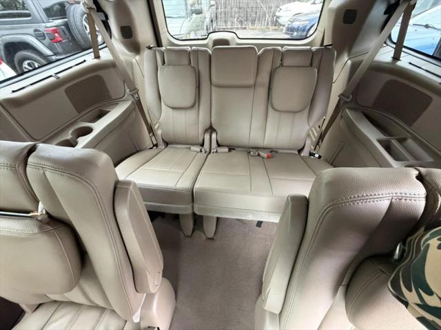 2015 Chrysler Town & Country Touring
