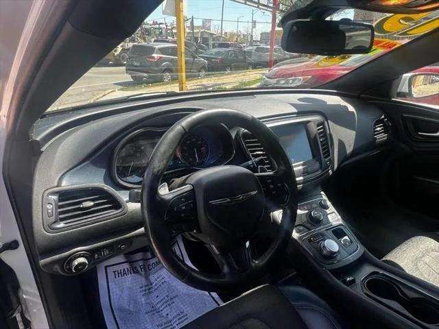 2015 Chrysler 200 S