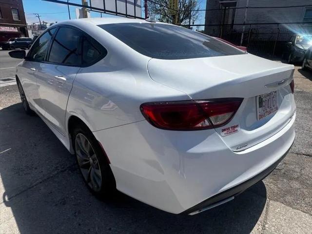 2015 Chrysler 200 S