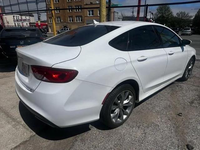 2015 Chrysler 200 S