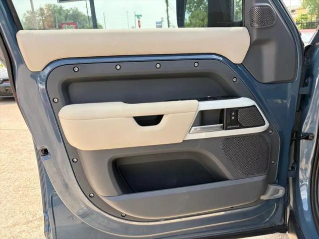 2020 Land Rover Defender 110 SE