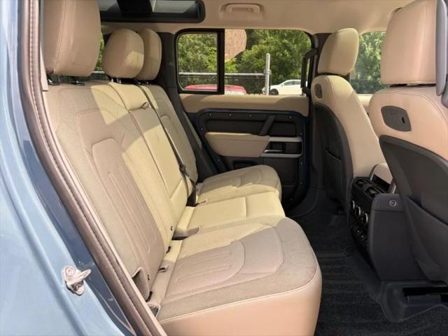 2020 Land Rover Defender 110 SE