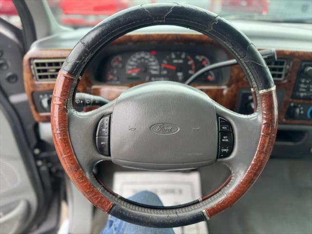 2002 Ford F-250 Base