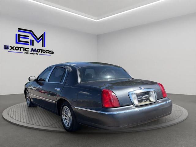 1998 Lincoln Town Car Signature