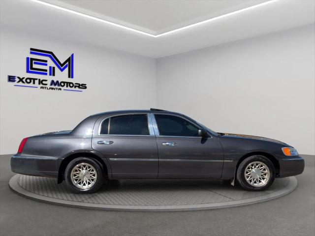 1998 Lincoln Town Car Signature