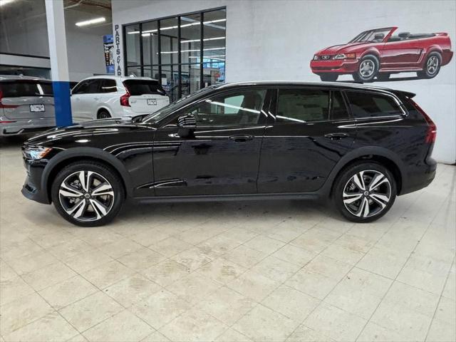 2026 Volvo V60 Cross Country Plus, B5 AWD Gas (mild hybrid)