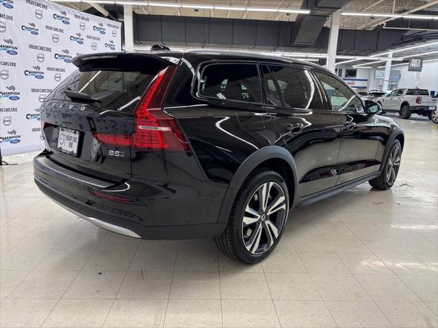 2026 Volvo V60 Cross Country Plus, B5 AWD Gas (mild hybrid)