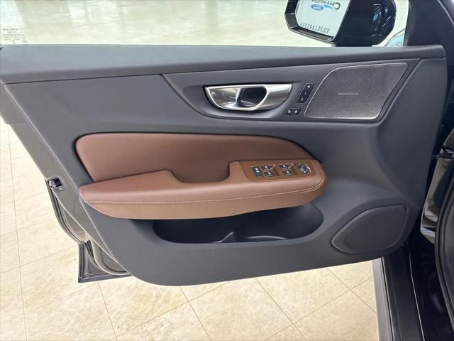 2026 Volvo V60 Cross Country Plus, B5 AWD Gas (mild hybrid)