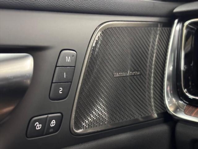 2026 Volvo V60 Cross Country Plus, B5 AWD Gas (mild hybrid)
