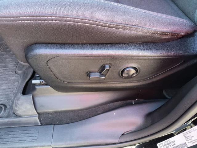 2022 Ram 1500 Big Horn Crew Cab 4x4 6'4" Box
