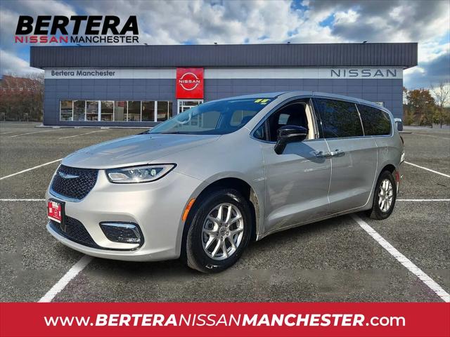 2024 Chrysler Pacifica Touring L for sale in Manchester, CT