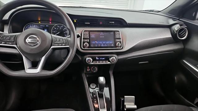 2020 Nissan Kicks SV Xtronic CVT