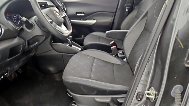 2020 Nissan Kicks SV Xtronic CVT