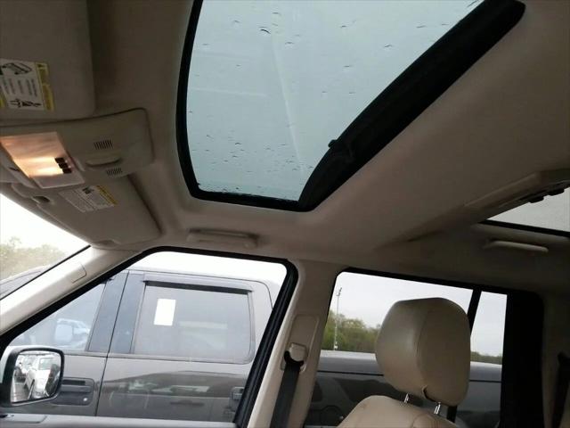 2011 Land Rover LR4 LUX