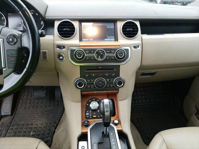 2011 Land Rover LR4 LUX