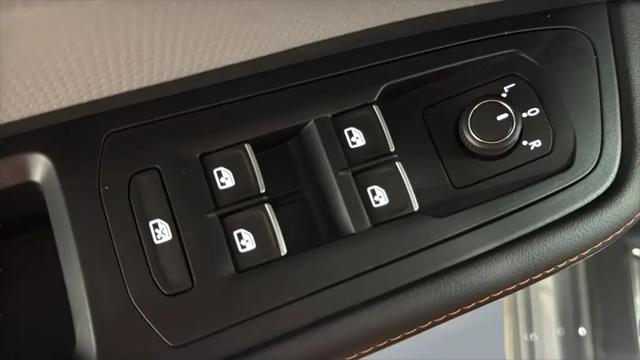 2026 Volkswagen Atlas Peak Edition