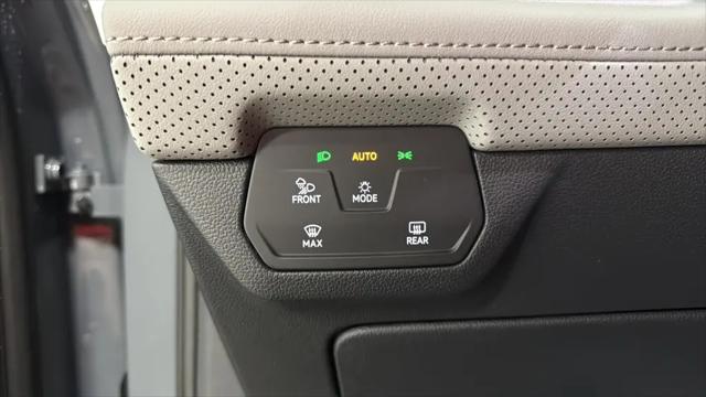 2026 Volkswagen Atlas Peak Edition