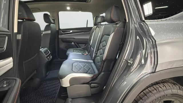 2026 Volkswagen Atlas Peak Edition