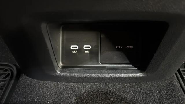 2026 Volkswagen Atlas Peak Edition