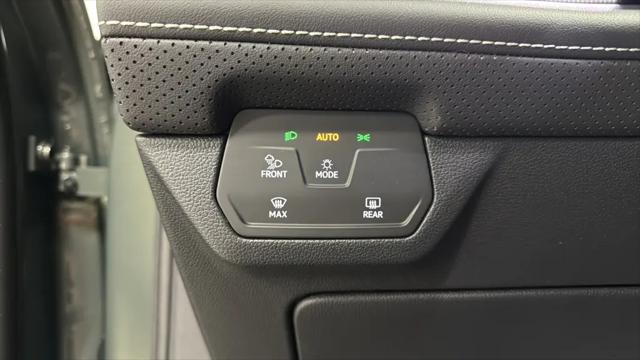 2026 Volkswagen Atlas Cross Sport SEL Premium R-Line