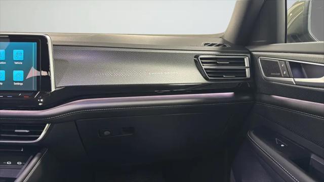2026 Volkswagen Atlas Cross Sport SEL Premium R-Line