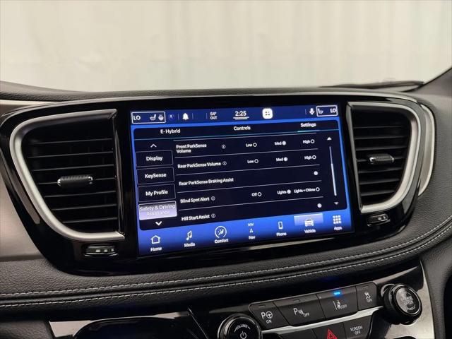 2021 Chrysler Pacifica Hybrid Limited