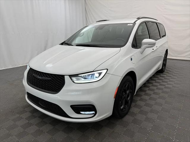2021 Chrysler Pacifica Hybrid Limited