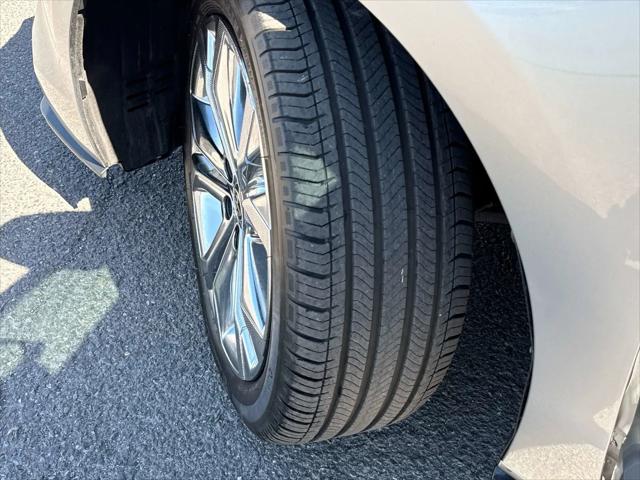 2023 Toyota Sienna Platinum