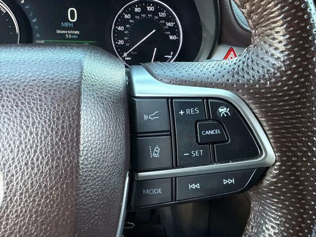 2023 Toyota Sienna Platinum