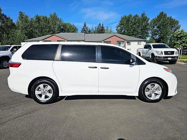 2019 Toyota Sienna L 7 Passenger