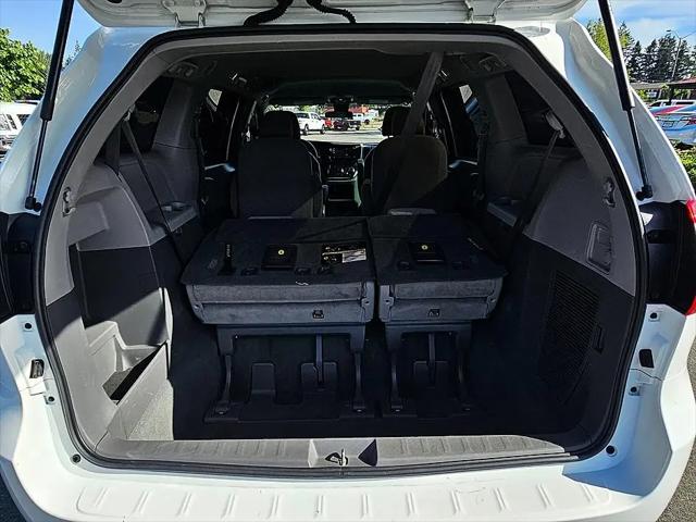 2019 Toyota Sienna L 7 Passenger