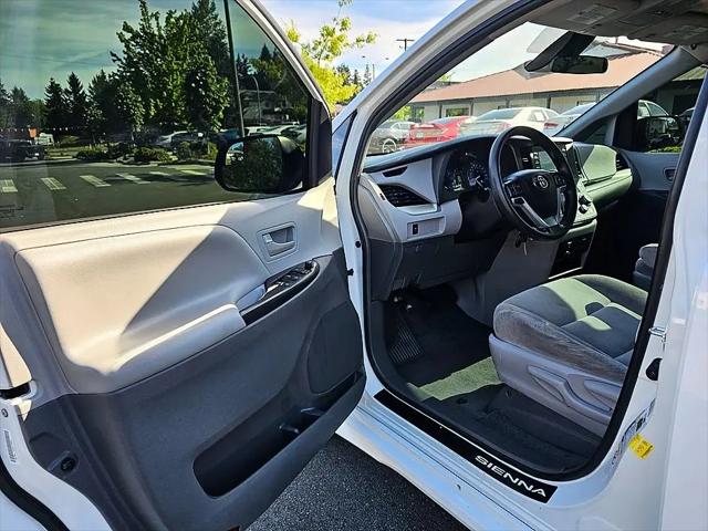 2019 Toyota Sienna L 7 Passenger