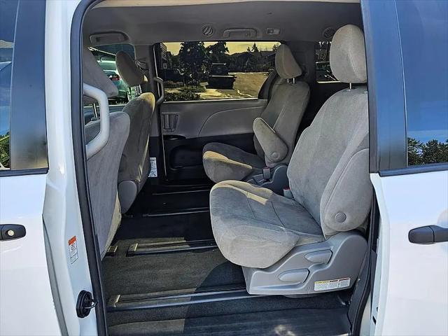 2019 Toyota Sienna L 7 Passenger