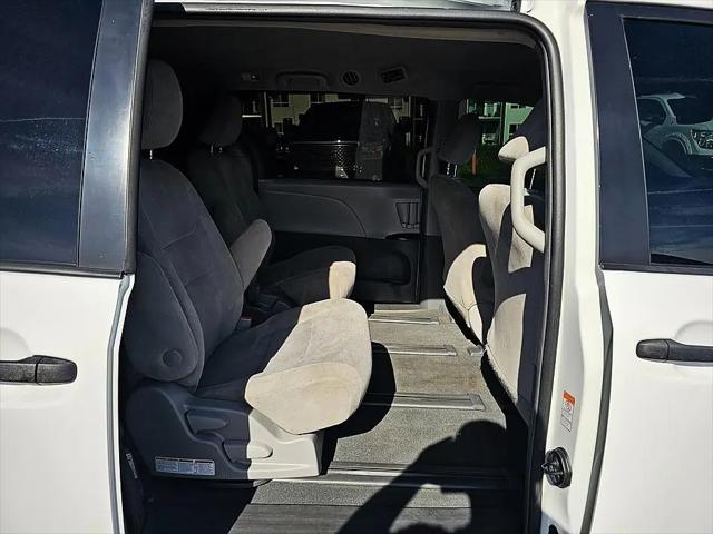 2019 Toyota Sienna L 7 Passenger