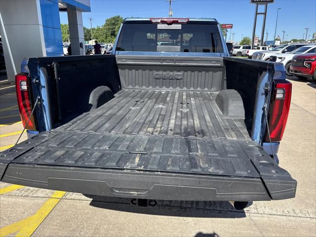 2025 GMC Sierra 2500HD 4WD Crew Cab Standard Bed Denali