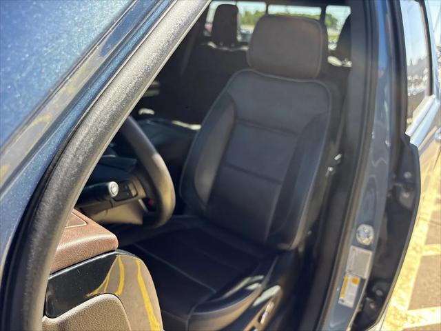2025 GMC Sierra 2500HD 4WD Crew Cab Standard Bed Denali