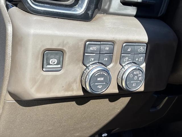 2025 GMC Sierra 2500HD 4WD Crew Cab Standard Bed Denali