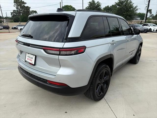 2022 Jeep Grand Cherokee Altitude 4x4